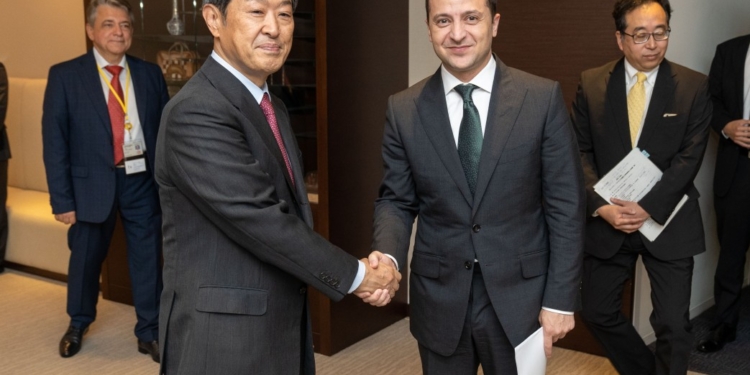 Зеленский в Токио “пробивал” строительство моста в Николаеве