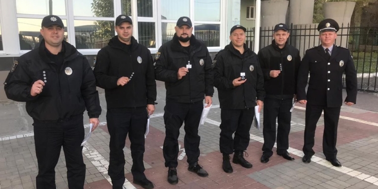 Восемь бойцов роты патрульной службы особого назначения «Николаев» получили ценные подарки ко Дню защитника Украины в зоне ООС (ФОТО)