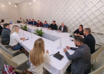 “Щоб Миколаївщина стала процвітаючим краєм”, – Олександр Стадник зустрівся з підприємцями (ФОТО)