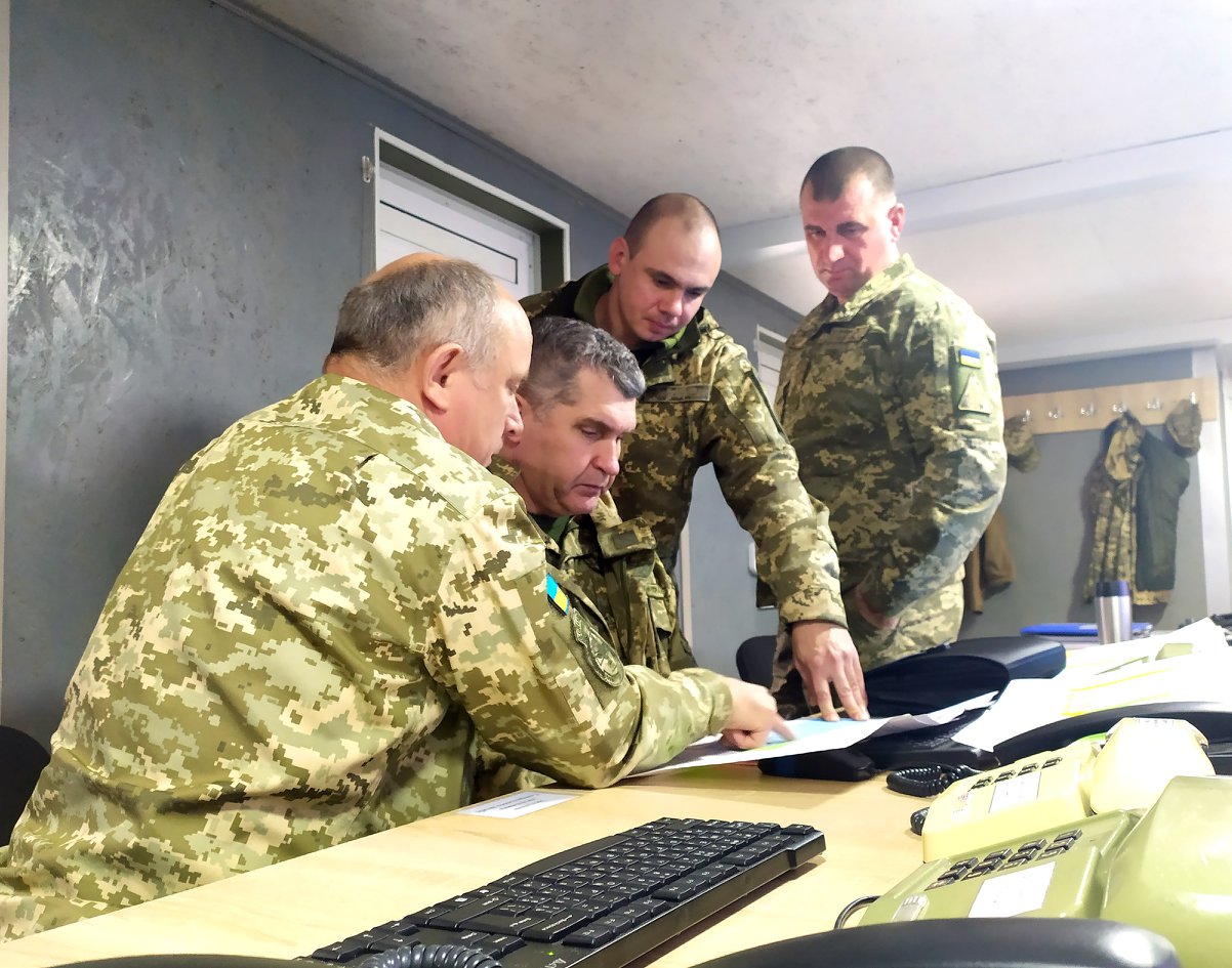 Над Херсонской областью на пять дней закроют небо (ФОТО)