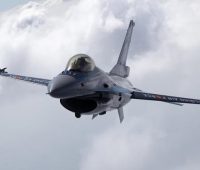 США не планують постачати Україні винищувачі F-16 найближчим часом, – Пентагон