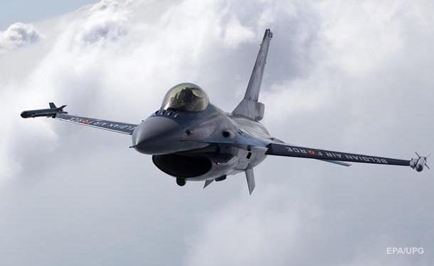 В Германии разбился американский истребитель