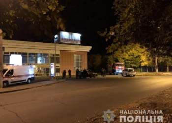 Полиция ищет «минера» супермаркета в Корабельном районе