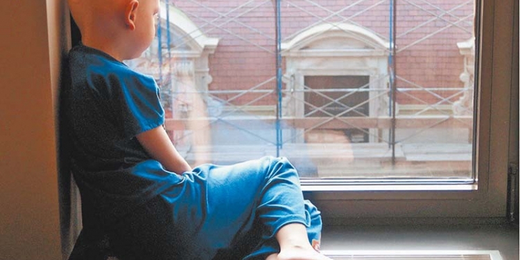 Юная одесситка отрезала волосы ради парика для онкобольной девочки