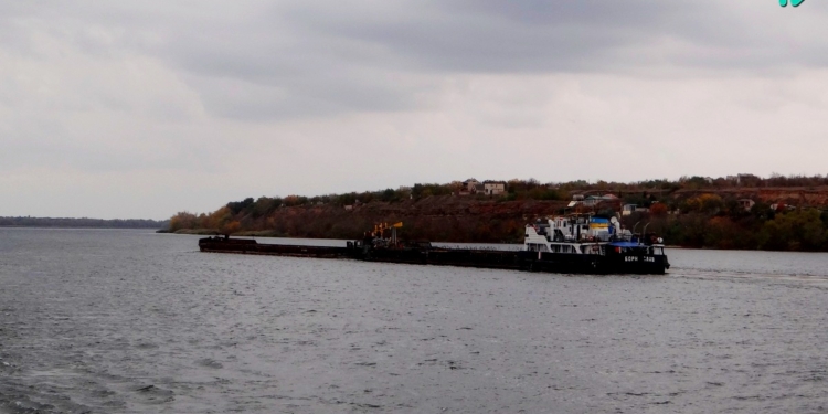 Что непонятно? Европейские эксперты советуют Украине развивать судоходство по Днепру