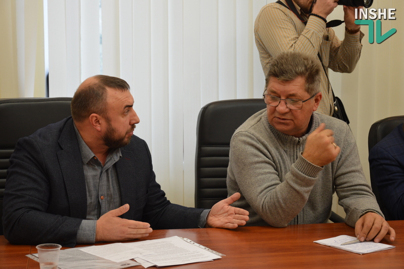Виноват Порошенко и подрядчики – директор Николаевского облавтодора объяснил, почему «латки» на Н-24 не держатся (ВИДЕО) 1