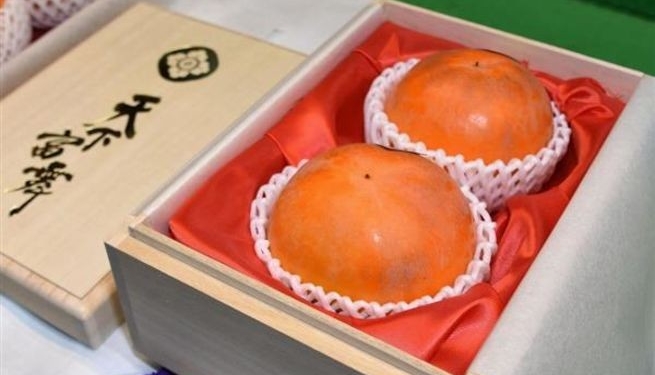 В Японии две хурмы элитного сорта продали за $5 тысяч