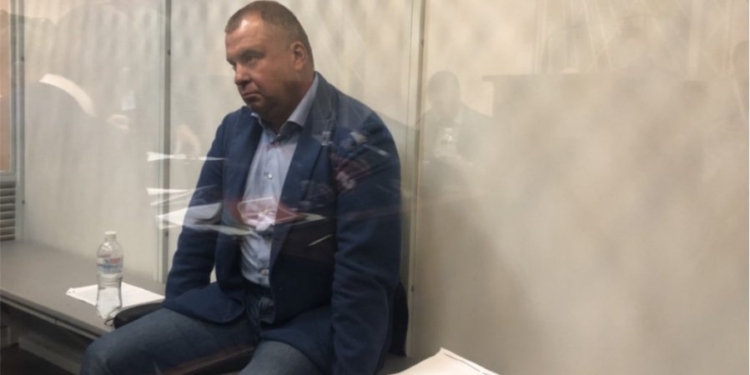 Суд по делу Гладковского объявил перерыв до полудня, прокуратура просит залог в 100 миллионов