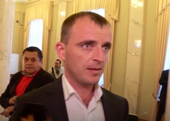 «Я фермер из Коломойского района»: Нардеп от «Слуги народа» не смог объяснить, как попал в Раду (ВИДЕО)