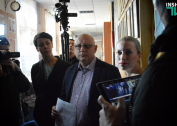 Директора Колледжа прессы и ТВ позвали на следующую комиссию ЖКХ, чтобы он назвал сроки переезда (ФОТО, ВИДЕО)
