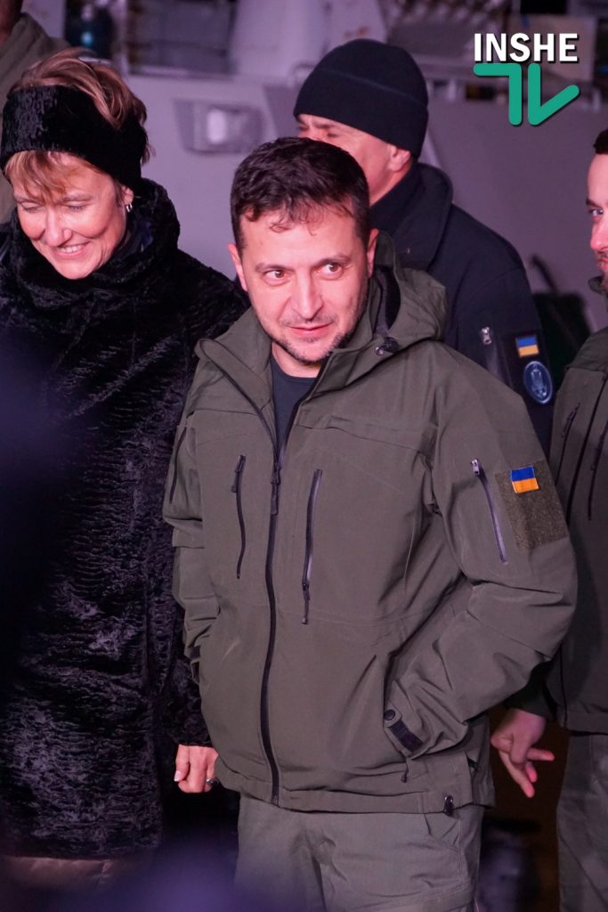 Зеленский заявил, что авиасообщение между Николаевом и Киевом «обязательно будет» 1
