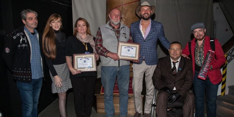 В Украине изготовили самую большую восковую свечу в стране весом 750 кг (ВИДЕО)