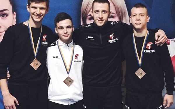 На чемпионате Украины по каратэ николаевские спортсмены завоевали три медали