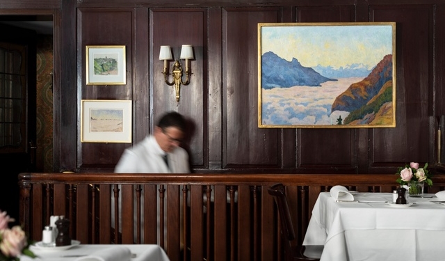 Неподходящее место? В Швейцарии есть ресторан, где хранится коллекция картин баснословной стоимости (ФОТО)