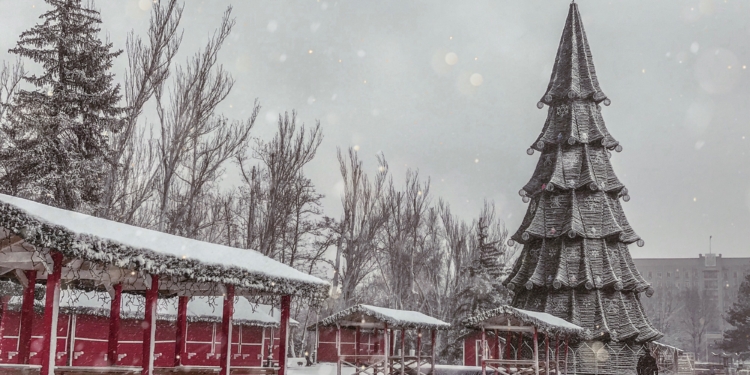В Николаеве объявят конкурс на организацию и проведение новогодних праздников. Но точно известно – елки у Каштанового сквера не будет