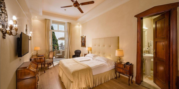 Снова поехал отдыхать: на этот раз Богдан вместе с девушкой посетил Италию (ФОТО)