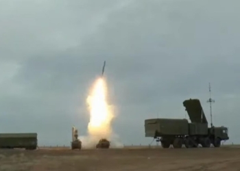 В Турции начали испытывать С-400 против F-16