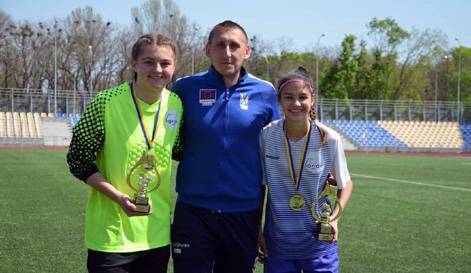Две николаевские футболистки вошли в десятку лучших молодых игроков Украины 1