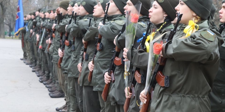 В Николаевском полку Нацгвардии – пополнение: молодые гвардейцы приняли присягу (ФОТО)