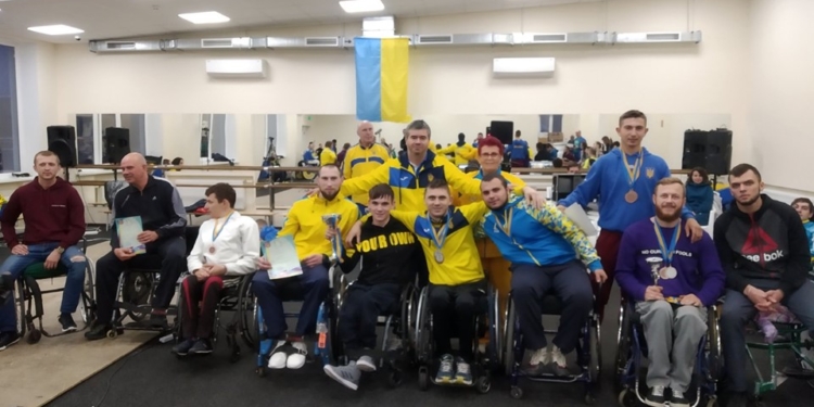 Четыре николаевских спортсмена добыли 7 наград на чемпионате Украины по фехтованию на колясках (ФОТО)