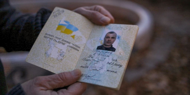 Освобожденному Назимову в СИЗО Симферополя вручили “испорченный” украинский паспорт (ФОТО)