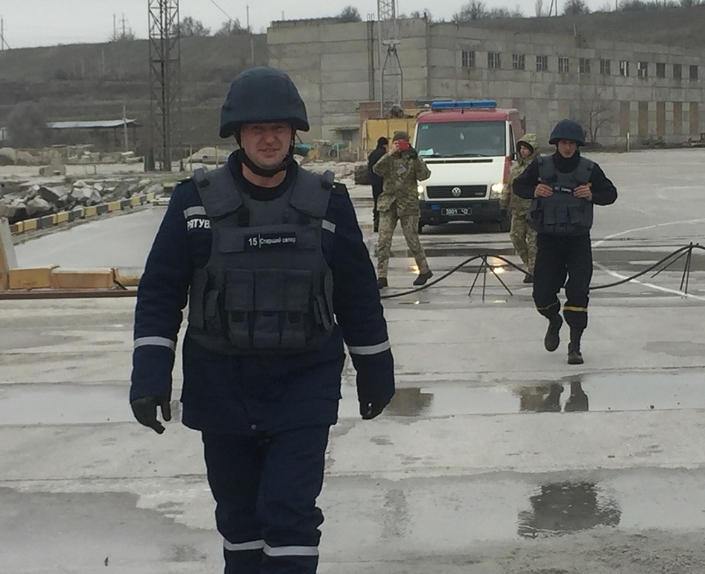 Современный реактивный снаряд и старый артснаряд обезвредили на Николаевщине (ФОТО) 11