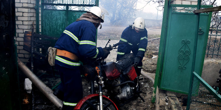 На Николаевщине сгорел гараж с двумя мотоциклами (ФОТО, ВИДЕО)