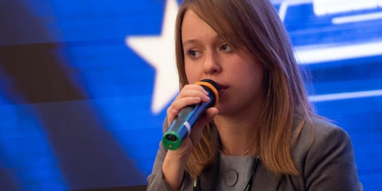 Нардеп от «Слуги народа» пояснила, почему училась в Москве и о чем общалась с Собчак