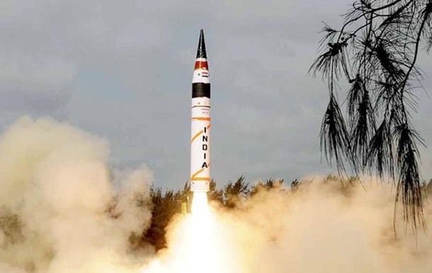Индия испытала баллистическую ракету, способную нести ядерный заряд 1