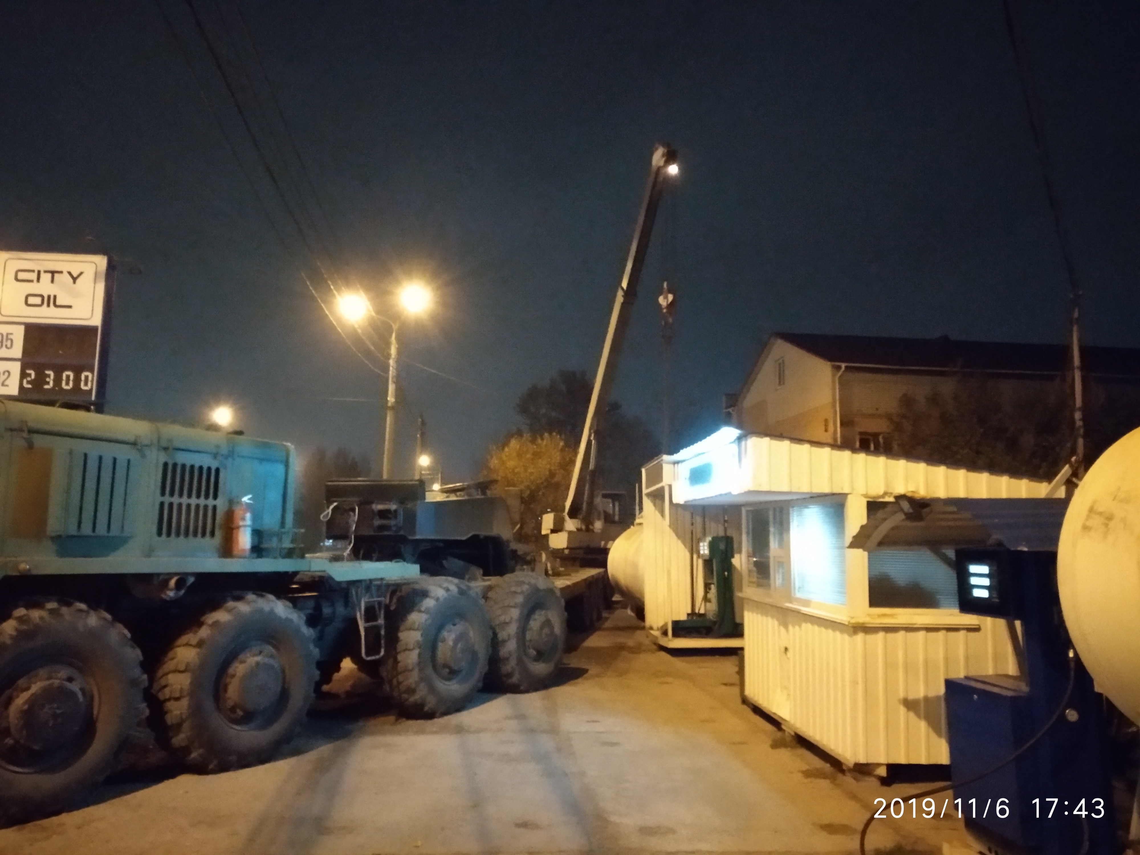 Скандал. Беззаконие против беззакония. Как СБУ в Николаеве борется с нелегальными АЗС (ВИДЕО)