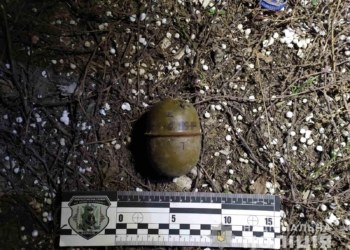 Рядом с заправкой в Николаеве нашли корпус от боевой гранаты