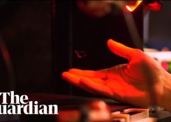 Ученые создали голограмму, которую можно потрогать (ВИДЕО)