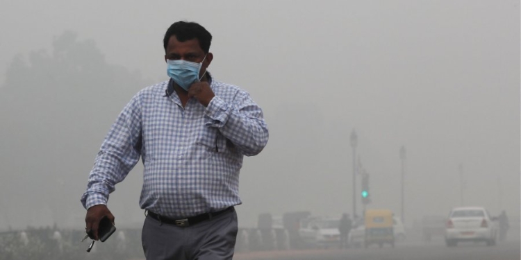 Самый опасный в мире: уровень загрязнения воздуха в Дели достиг невыносимого уровня