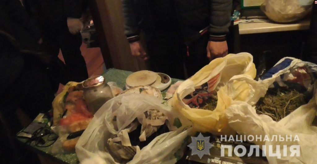 У двух жителей Вознесенска полиция изъяла 7 килограммов каннабиса (ФОТО) 5