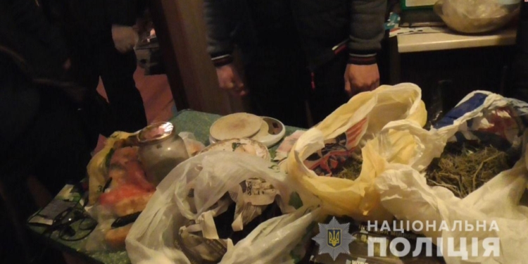 У двух жителей Вознесенска полиция изъяла 7 килограммов каннабиса (ФОТО)