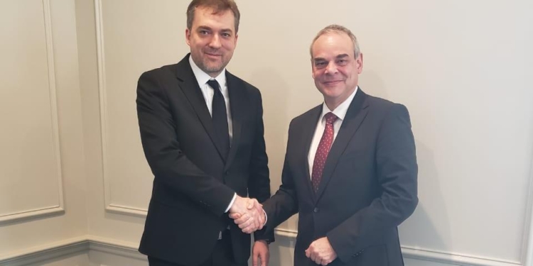 Министр обороны Украины обсудил с госсекретарем ФРГ безопасность в Черноморском регионе (ФОТО)