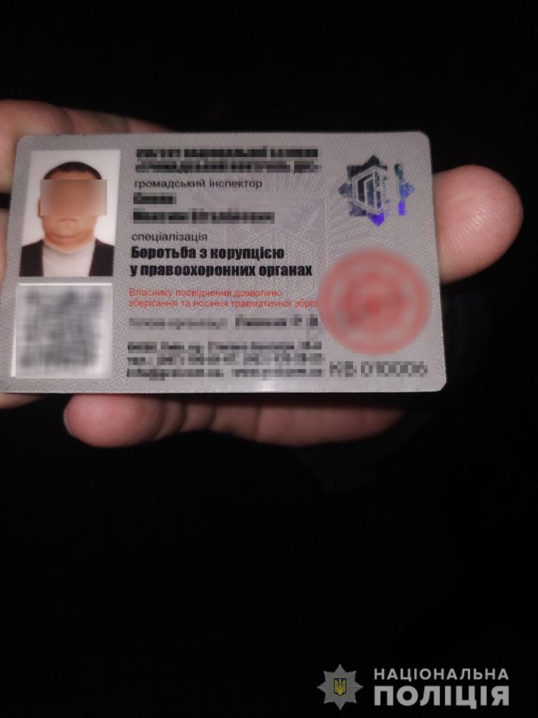 В Николаеве за нападение на патрульного задержали нетрезвого общественного инспектора-антикоррупционера 1