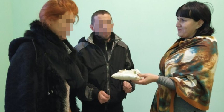 Нечастое событие: в колонии на Николаевщине «отгуляли» свадьбу (ФОТО)