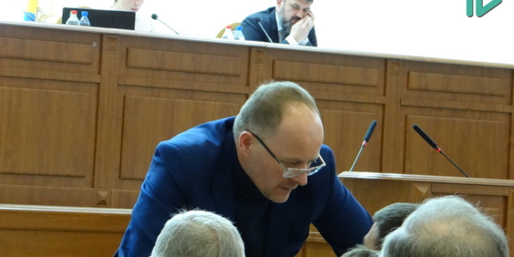 Глава Николаевского облсовета не поставила на голосование вопрос о выделении 3 млн.грн. Николаевскому аэропорту на покупку оборудования (ВИДЕО)