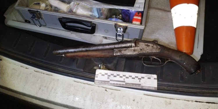 На Николаевщине мужчина, застрелившего сожительницу приятеля из его же обреза, взят под стражу