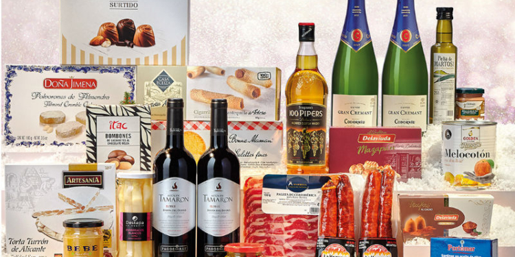 В Испании работники одной из компаний через суд добились обязательных «рождественских корзин» с деликатесами от работодателя