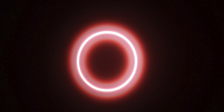 Как жители Сингапура, Индии и Индонезии наблюдали и каким видели кольцеобразное солнечное затмение (ФОТО)