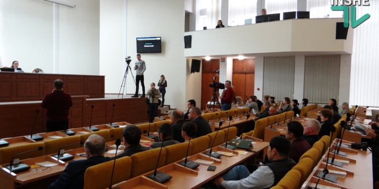 «Николаевская ОГА не смогла отпустить депутатов»: сессия Николаевского облсовета не началась из-за отсутствия кворума (ВИДЕО)