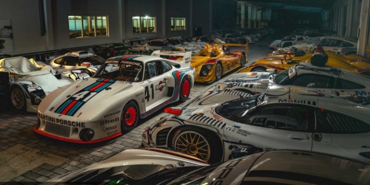 Автоблогерам удалось попасть в таинственный музей Porsсhe и снять уникальное видео (ВИДЕО)