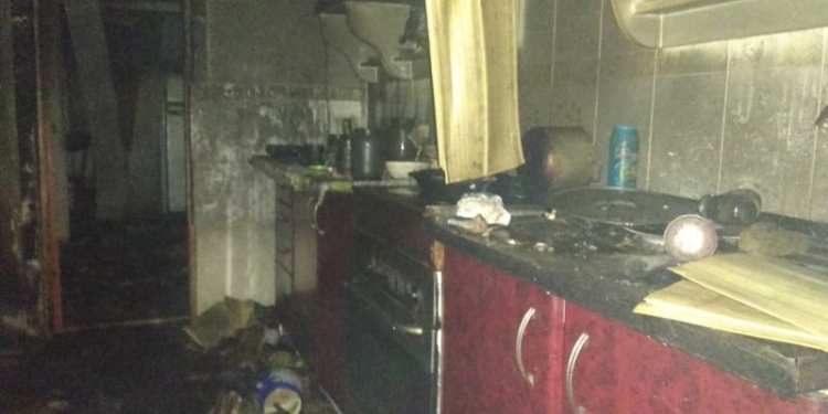 На Николаевщине за сутки спасатели четыре раза тушили пожары. Один курильщик получил ожоги (ФОТО)