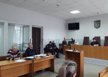В Николаеве чиновнице, вымогавшей 20 тыс.грн. взятки, суд назначил ночной домашний арест
