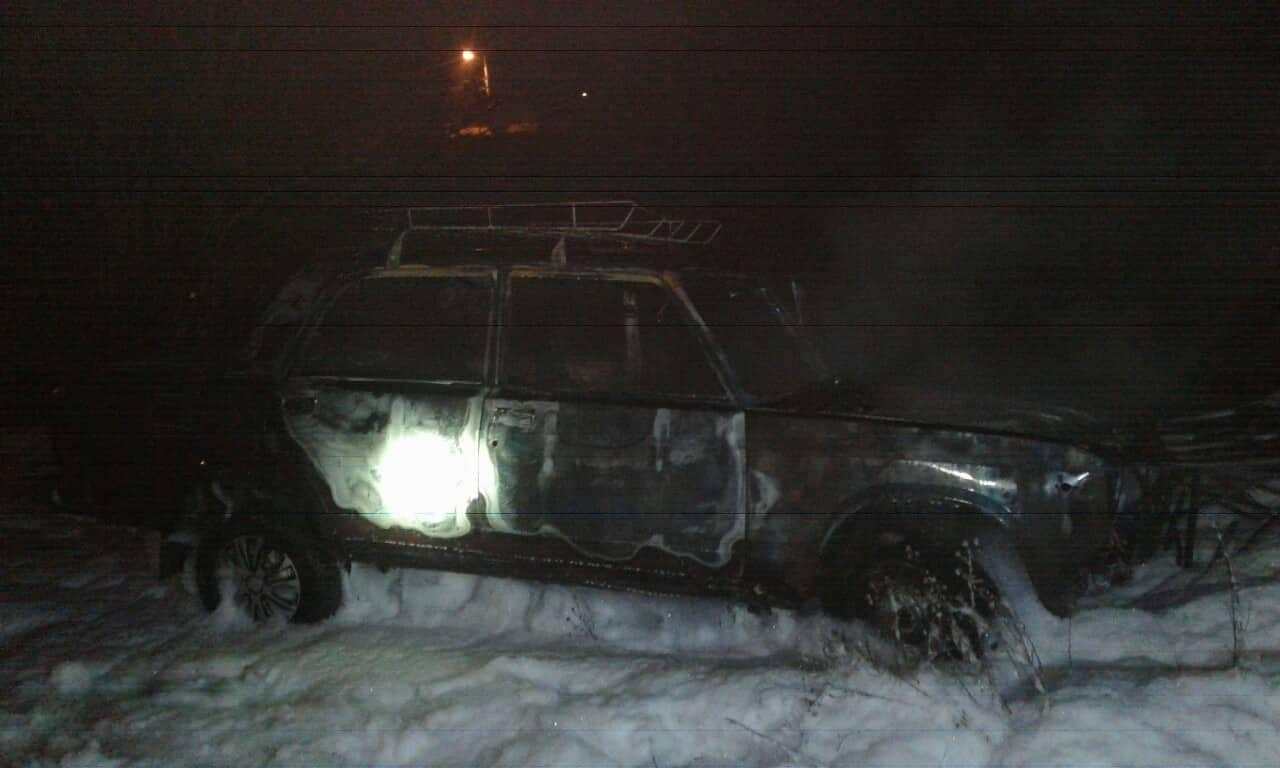 В Николаеве ночью сгорела «семерка» (ФОТО)