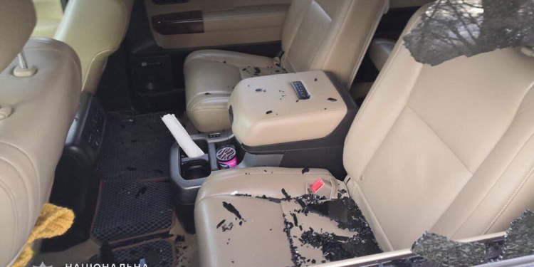 В Николаеве грузин из Одессы разбил стекло в джипе, чтобы украсть женскую сумочку (ФОТО)