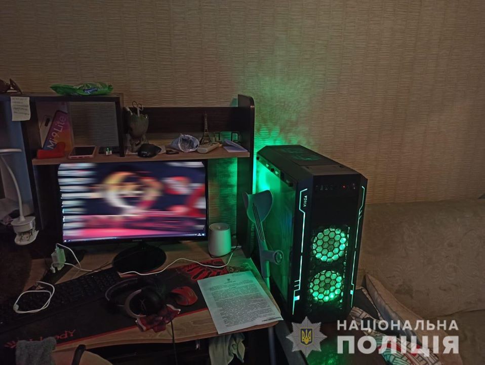 Житель Николаева создал и администрировал три онлайн-кинотеатра - киберполиция закрыла его «бизнес» (ФОТО) 3