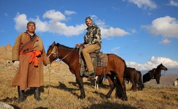 Сын Трампа попал в скандал из-за охоты